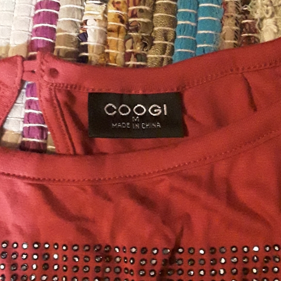 COOGI rhinestone shirt with keyhole back size M - Picture 5 of 6